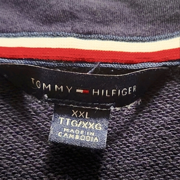 Tommy Hilfiger XXL Dark Navy Blue Hoodie, 1/2 Zipper Closure, %100 Cotton - Picture 7 of 9